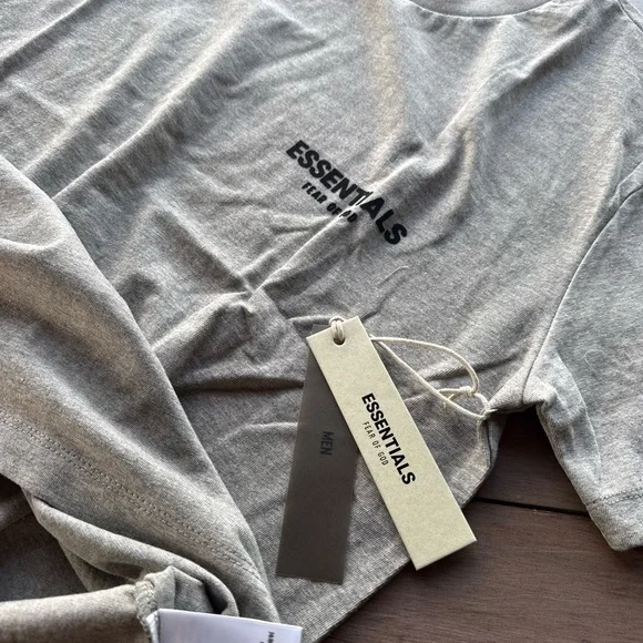 New Essentials Fear of God SS22 Dark Oatmeal Tee Sizes S, M, L - Picture 7 of 9